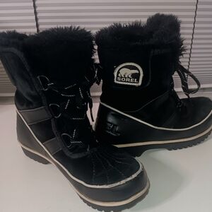 Sorel Black Winter & Rain Boots